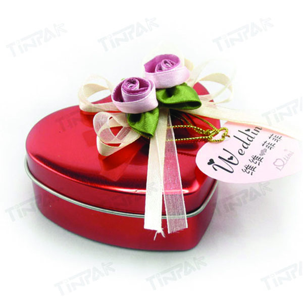 chocolate heart tin box 
